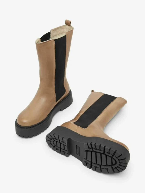 Bianco Chelsea Boots 4