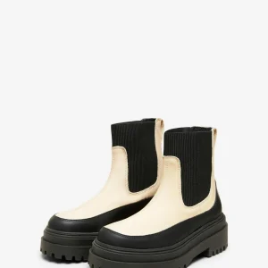 SELECTED FEMME Chelsea Boots ‘Fasta’ 13