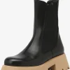 Karolina Kurkova Originals Chelsea Boots ‘Avena’ 17