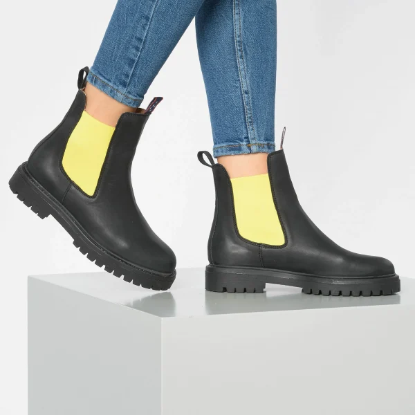 JOLANA & FENENA Chelsea Boots 8