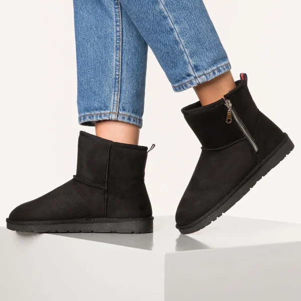 Inselhauptstadt Boots 7