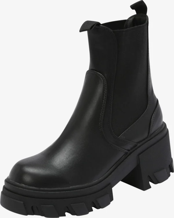 Nasty Gal Chelsea Boots 1