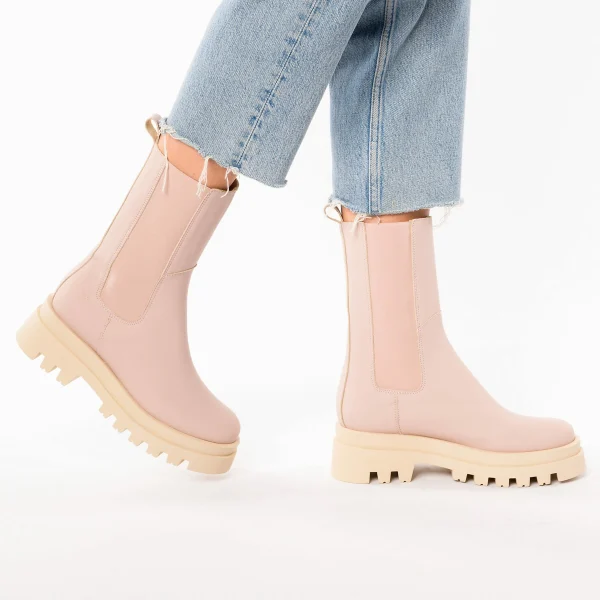 JOLANA & FENENA Chelsea Boots 6
