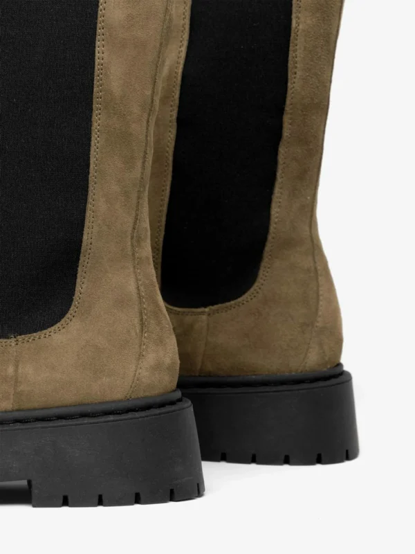 Bianco Chelsea Boots 6