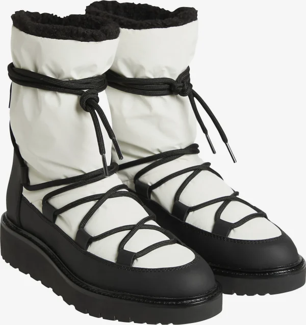 Calvin Klein Boots 5