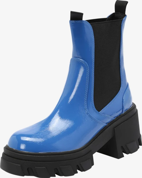 Nasty Gal Chelsea Boots 3